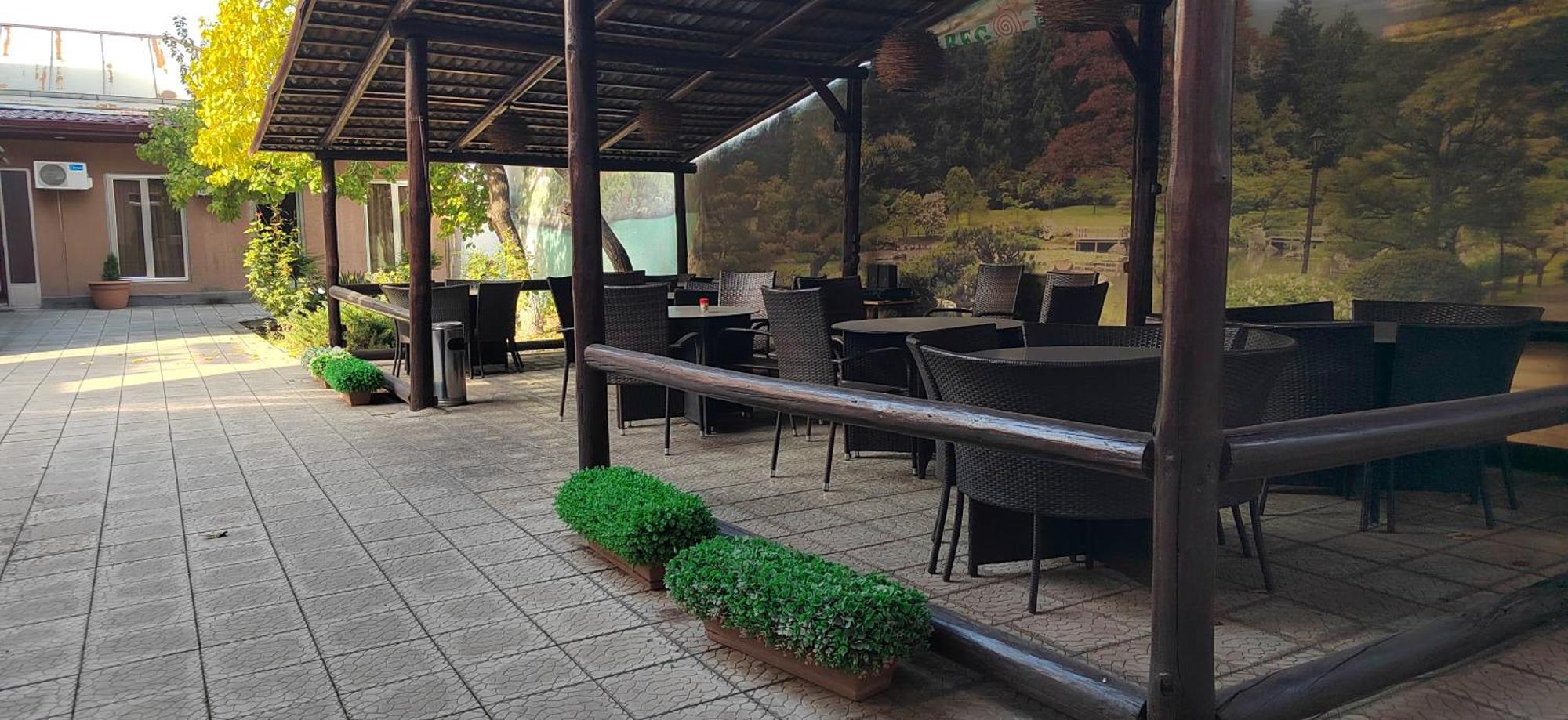Areg Hotel Erywań Zewnętrze zdjęcie