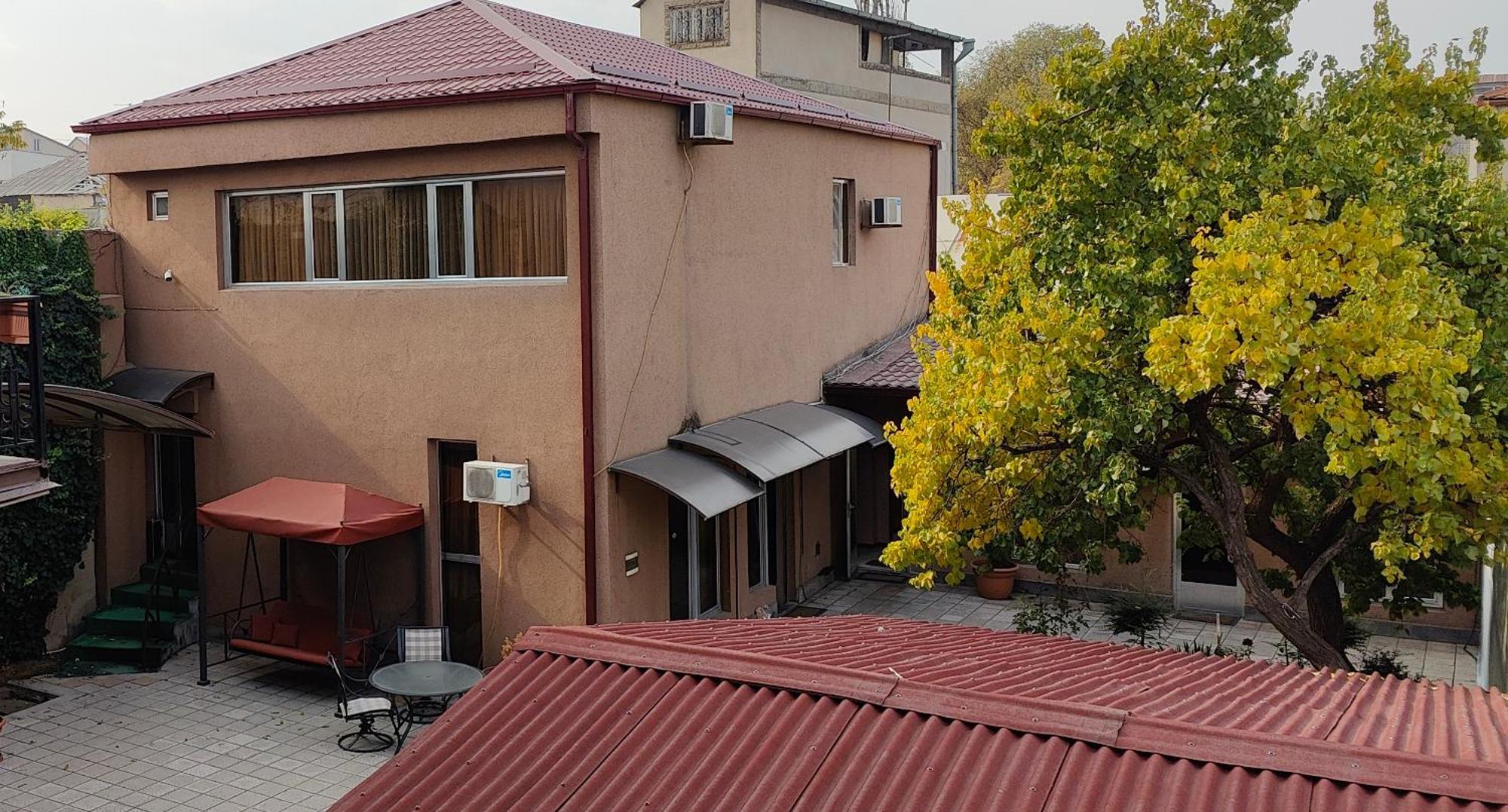 Areg Hotel Erywań Zewnętrze zdjęcie
