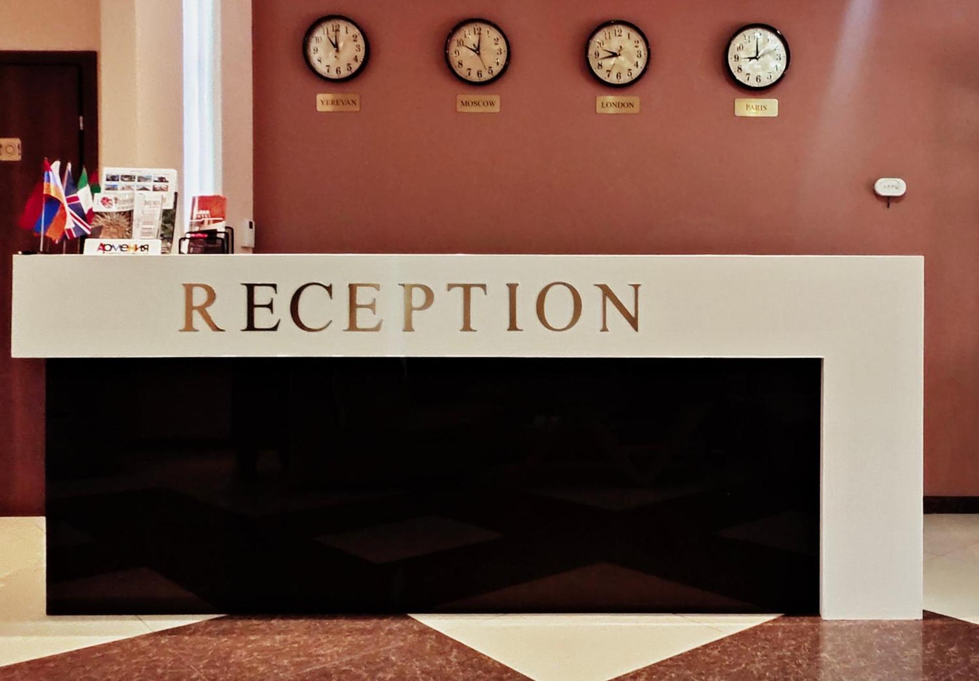 Areg Hotel Erywań Zewnętrze zdjęcie