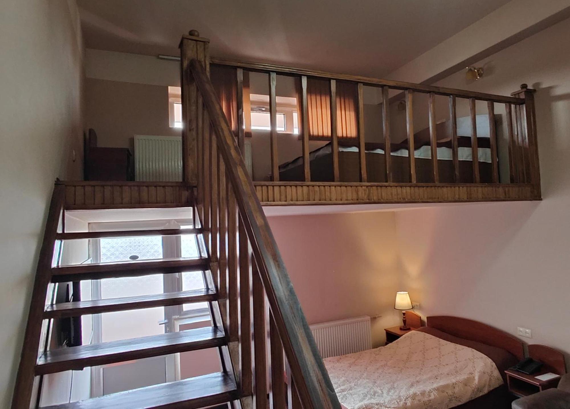 Areg Hotel Erywań Zewnętrze zdjęcie