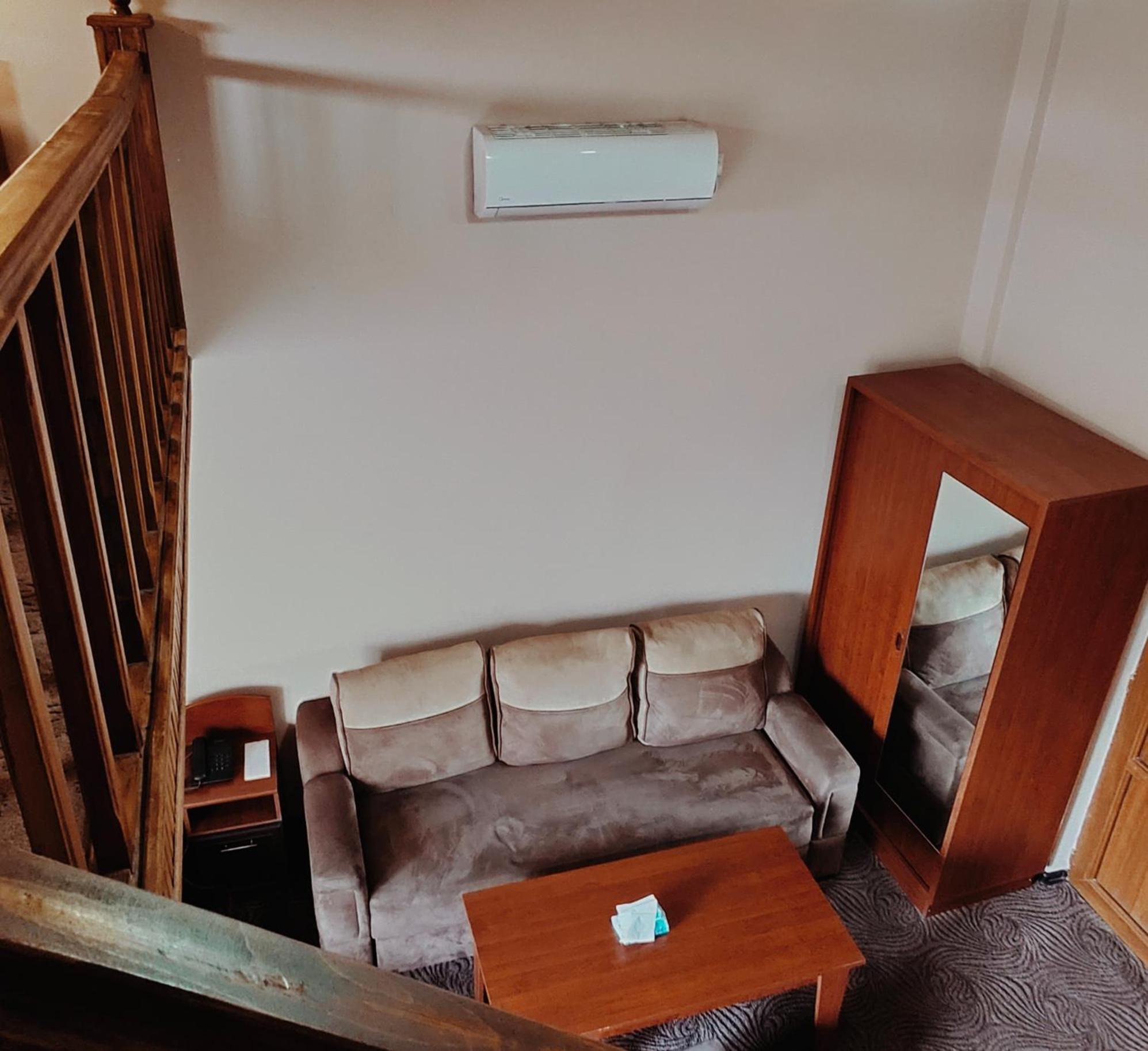 Areg Hotel Erywań Zewnętrze zdjęcie