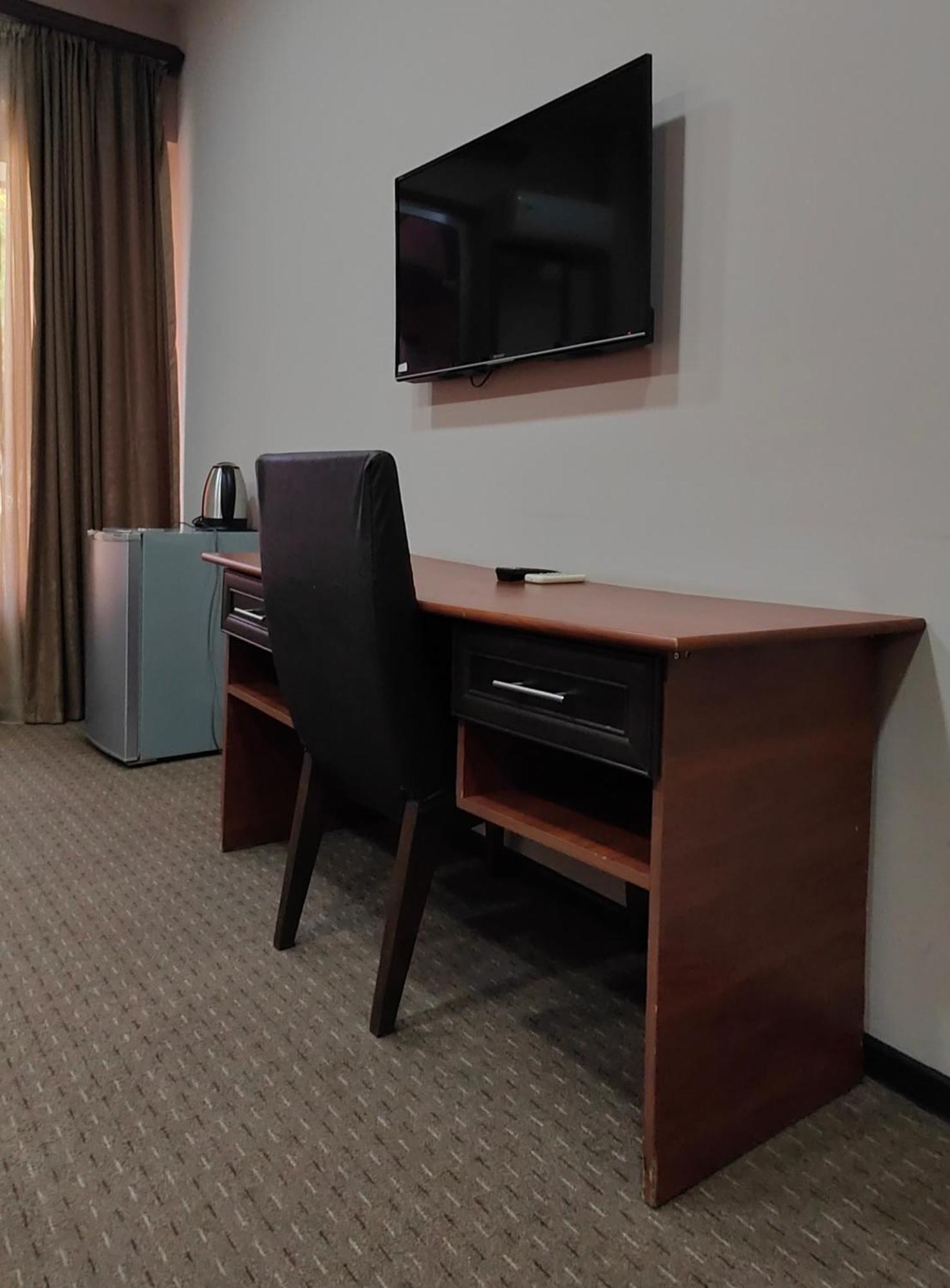 Areg Hotel Erywań Zewnętrze zdjęcie